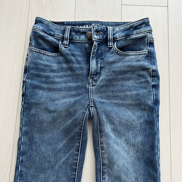 American Eagle mid rise skinny jeans knee cut style size 00 - Picture 3 of 9